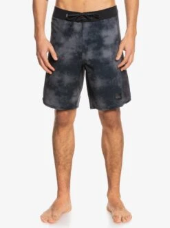 Quiksilver Highlite Arch 19" In Black Boardshort